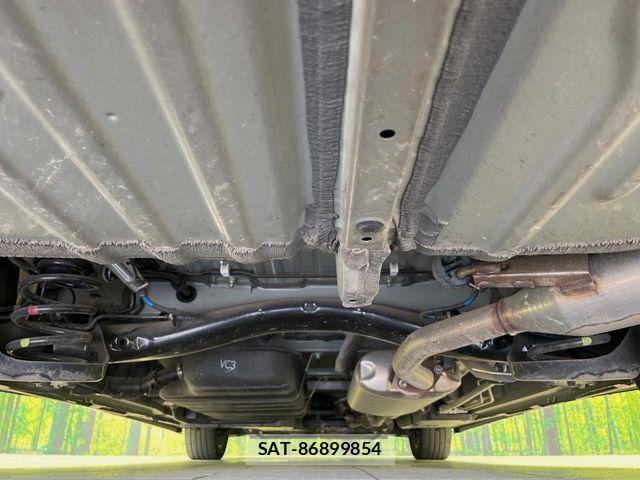 Toyota VOXY 2024-04 8039061-19