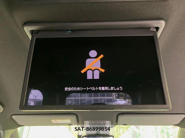 Toyota VOXY 2024-04 8039061-2