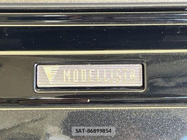 Toyota VOXY 2024-04 8039061-3