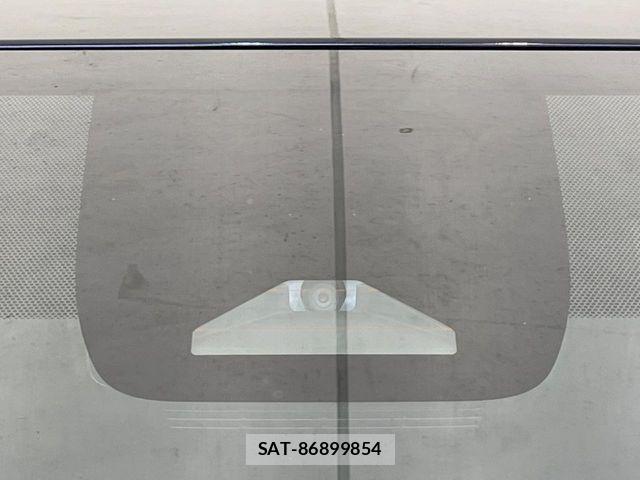Toyota VOXY 2024-04 8039061-5