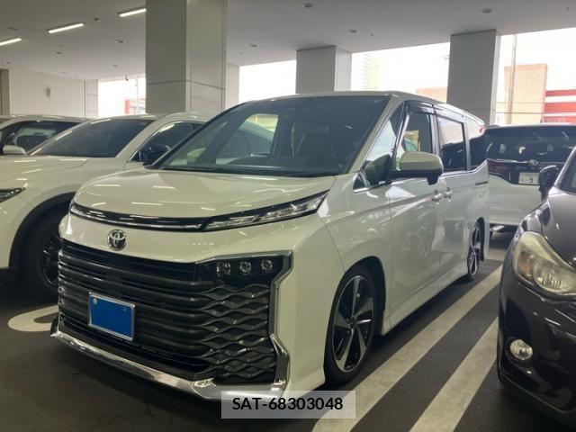 Toyota VOXY 2023-07 8039075-0