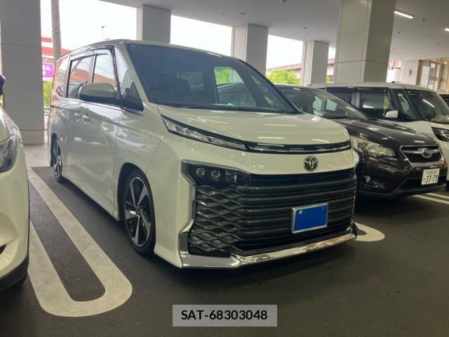 Toyota VOXY 2023-07 8039075-1