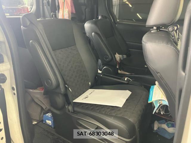 Toyota VOXY 2023-07 8039075-7