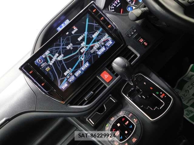 Toyota VOXY 2016-05 8039098-6