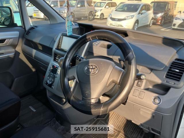 Toyota VOXY 2008-02 8039123-10