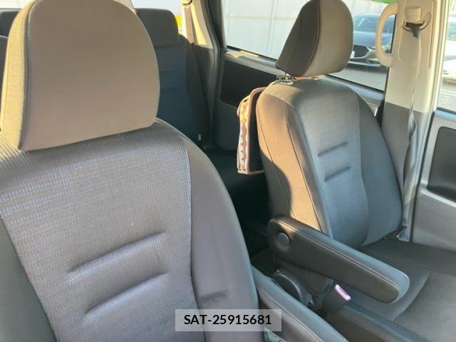 Toyota VOXY 2008-02 8039123-11
