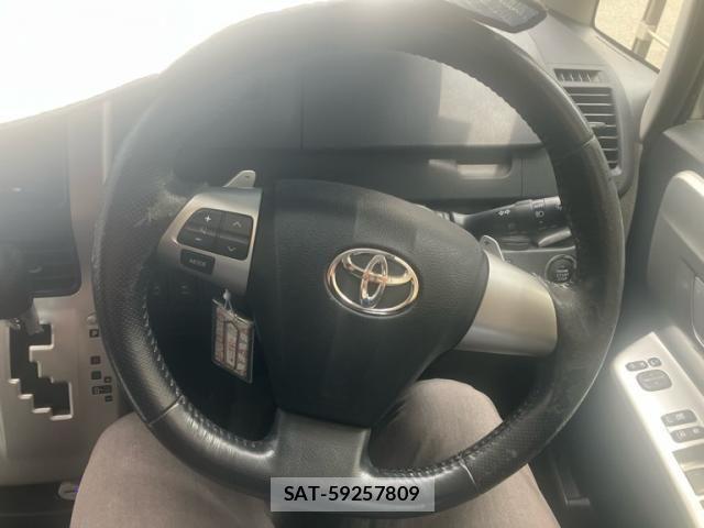 Toyota VOXY 2010-07 8039105-11
