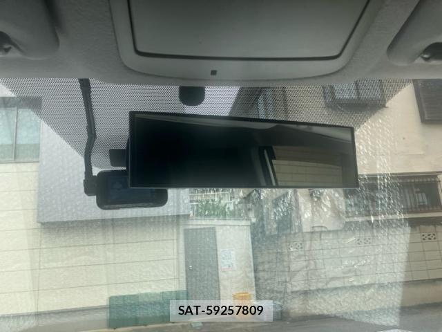 Toyota VOXY 2010-07 8039105-20