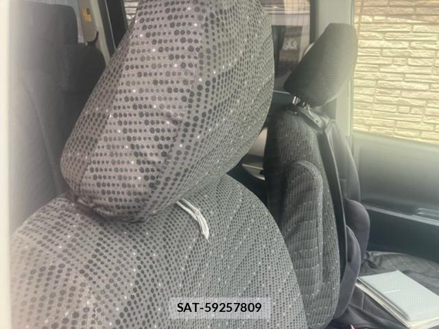 Toyota VOXY 2010-07 8039105-25