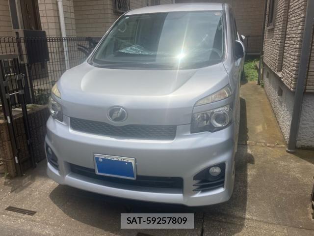 Toyota VOXY 2010-07 8039105-3
