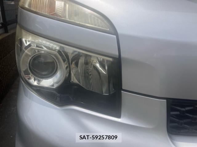 Toyota VOXY 2010-07 8039105-4