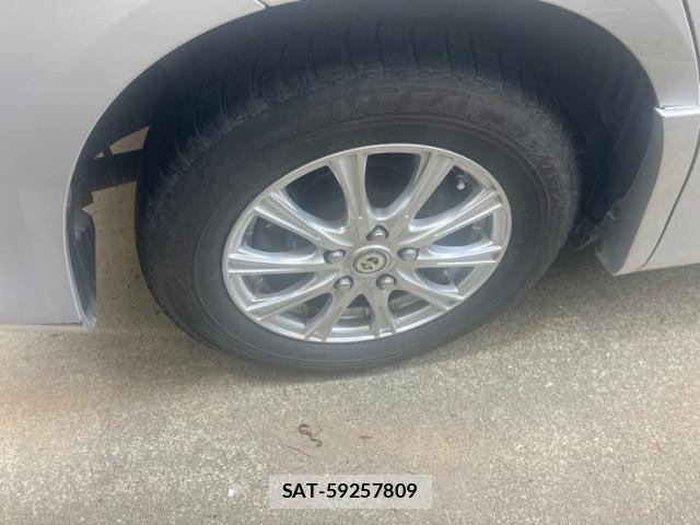 Toyota VOXY 2010-07 8039105-8