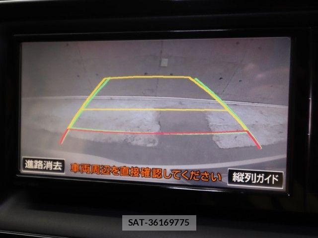 Toyota VOXY 2015-07 8039094-17