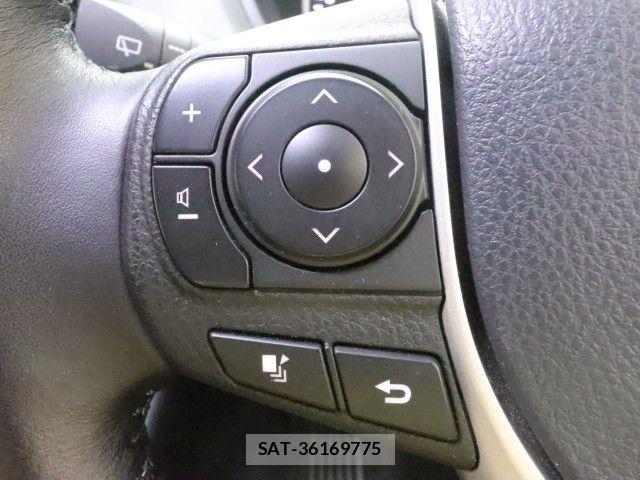 Toyota VOXY 2015-07 8039094-21