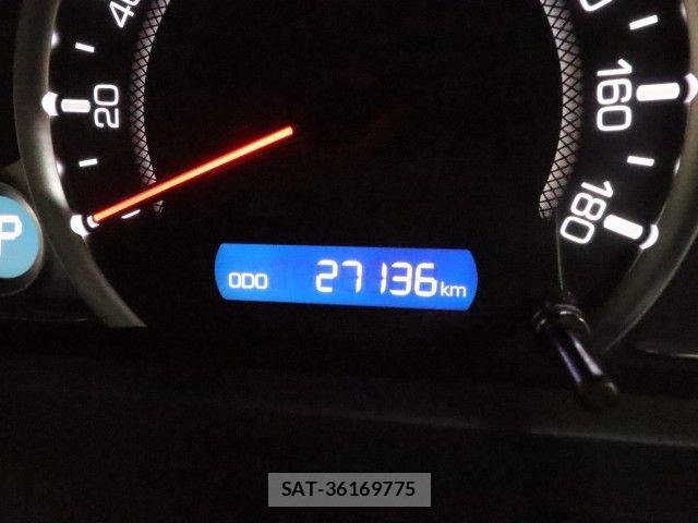 Toyota VOXY 2015-07 8039094-28