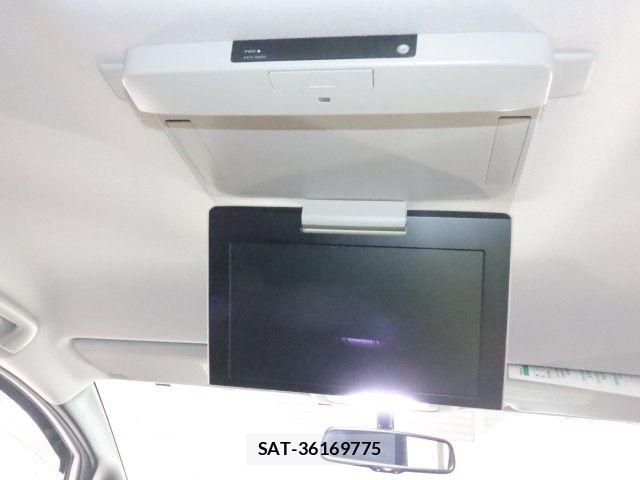 Toyota VOXY 2015-07 8039094-7