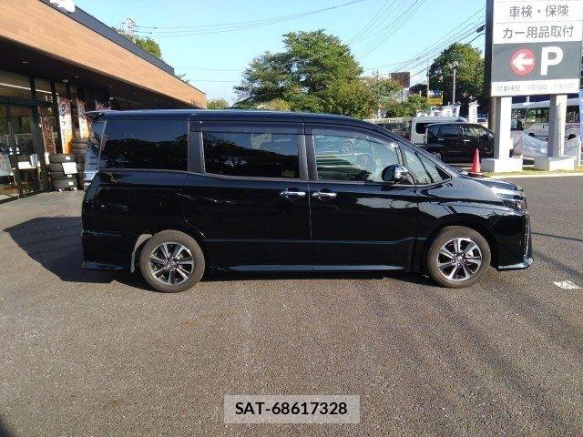 Toyota VOXY 2020-10 8039083-16