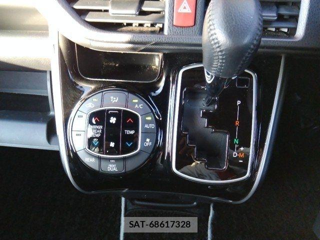 Toyota VOXY 2020-10 8039083-23