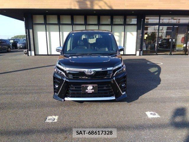 Toyota VOXY 2020-10 8039083-3