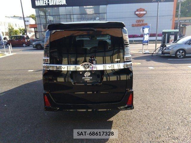 Toyota VOXY 2020-10 8039083-4