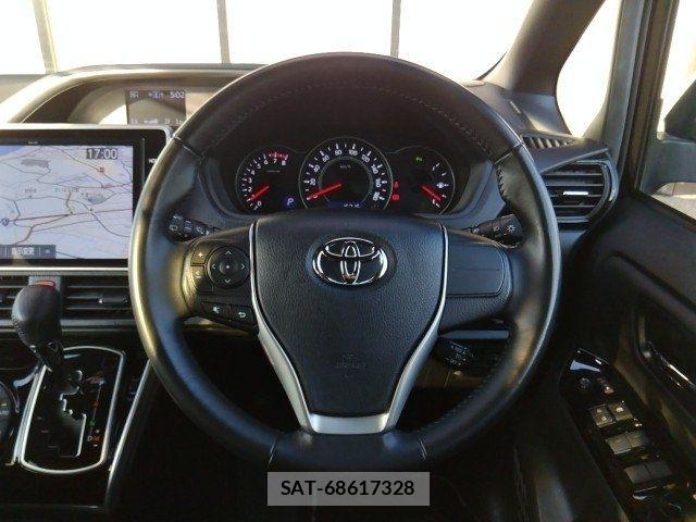 Toyota VOXY 2020-10 8039083-7