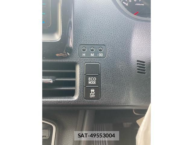 Toyota VOXY 2014-07 8039101-19