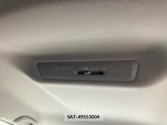 Toyota VOXY 2014-07 8039101-22