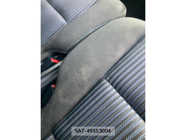 Toyota VOXY 2014-07 8039101-23