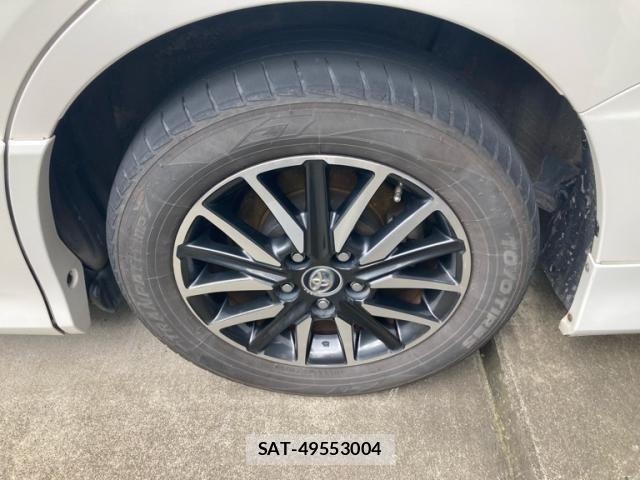 Toyota VOXY 2014-07 8039101-6