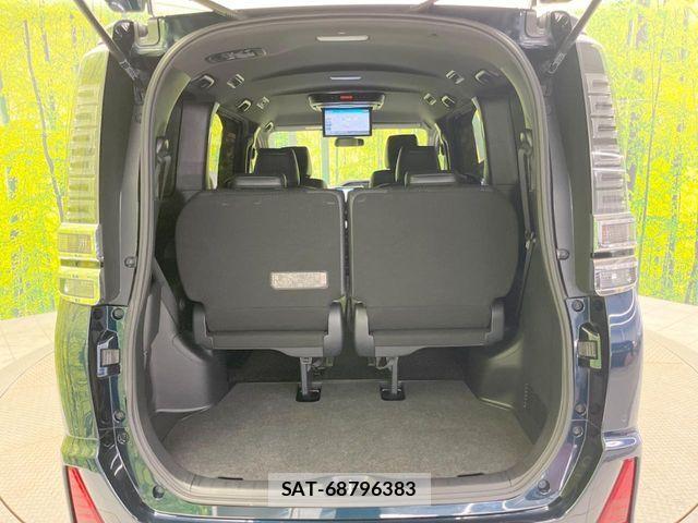 Toyota VOXY 2021-06 8039081-10