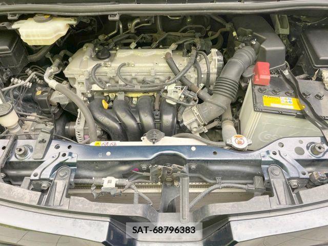 Toyota VOXY 2021-06 8039081-18