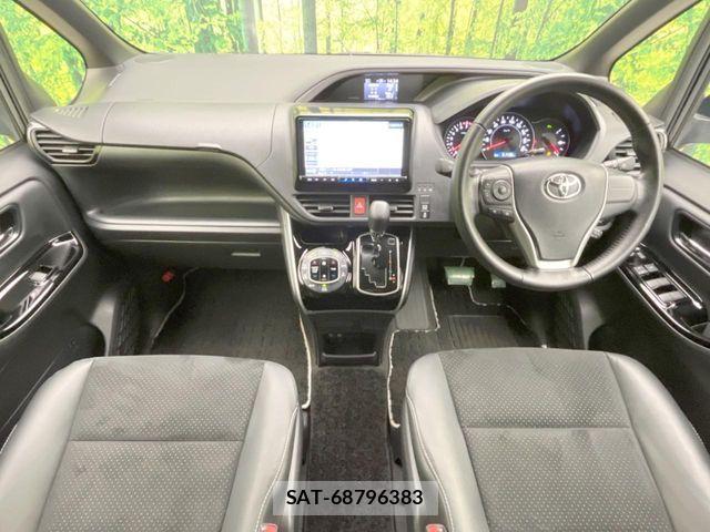 Toyota VOXY 2021-06 8039081-1
