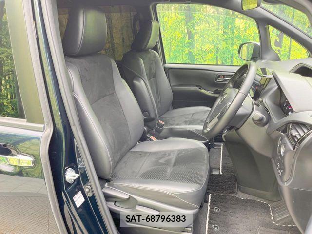Toyota VOXY 2021-06 8039081-7