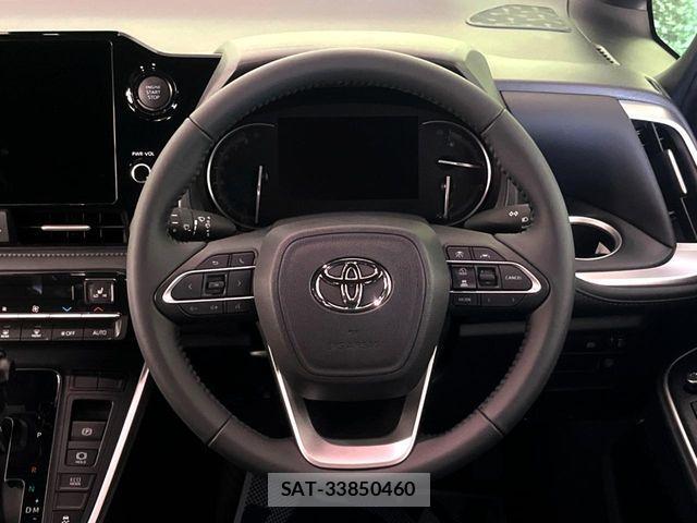 Toyota VOXY 2025-08 8039068-9
