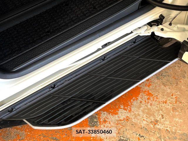 Toyota VOXY 2025-08 8039068-5