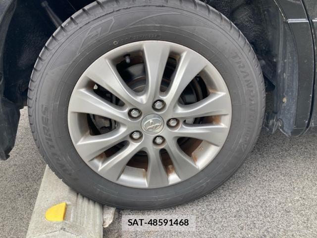 Toyota VOXY 2011-03 8039122-7