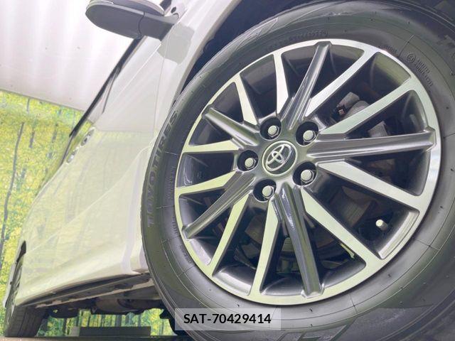 Toyota VOXY 2016-10 8039092-13