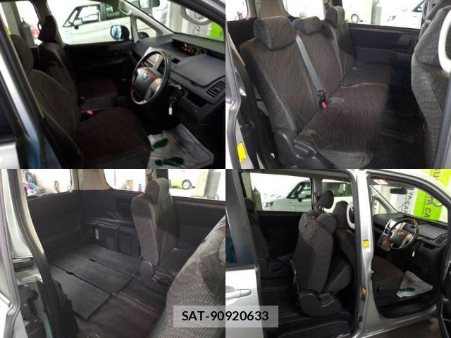 Toyota VOXY 2013-06 8039099-6