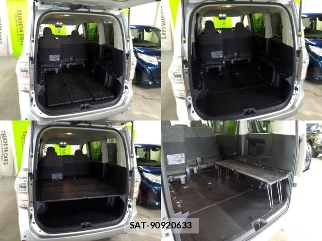 Toyota VOXY 2013-06 8039099-7