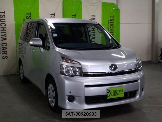 Toyota VOXY 2013-06 8039099-8