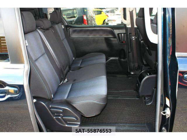 Toyota VOXY 2014-06 8039097-13