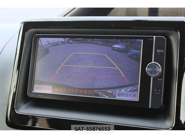 Toyota VOXY 2014-06 8039097-23