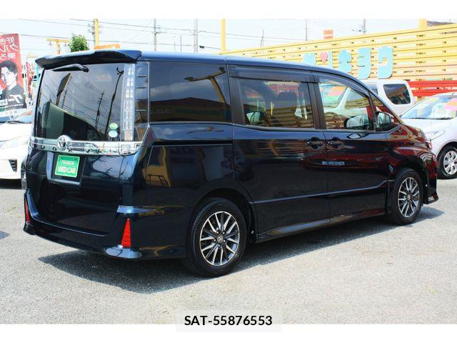 Toyota VOXY 2014-06 8039097-2