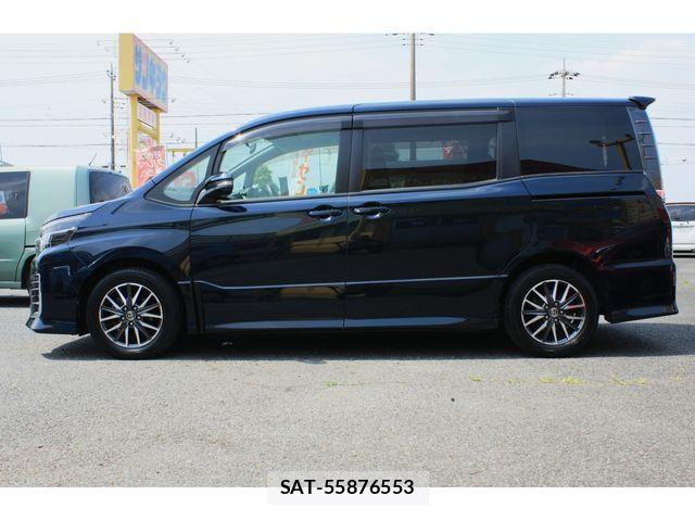 Toyota VOXY 2014-06 8039097-4