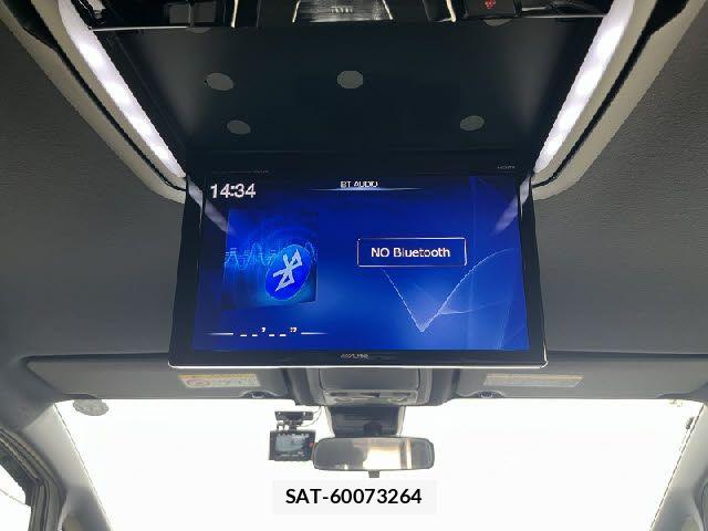 Toyota VOXY 2017-01 8039091-22