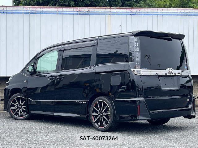 Toyota VOXY 2017-01 8039091-8