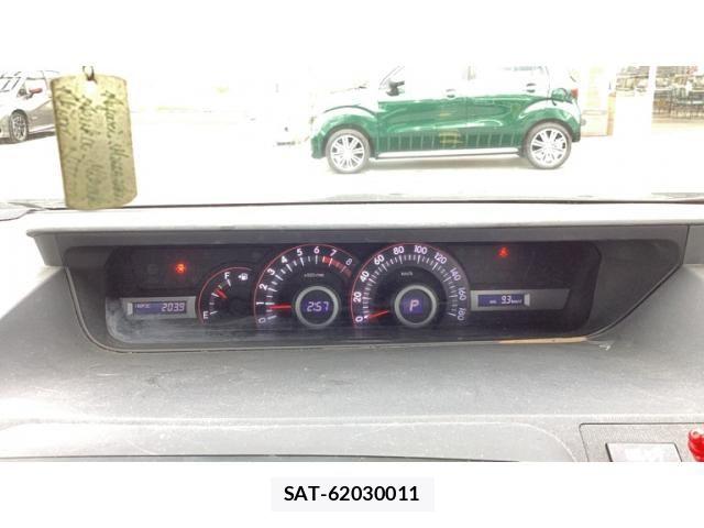 Toyota VOXY 2009-10 8039119-11