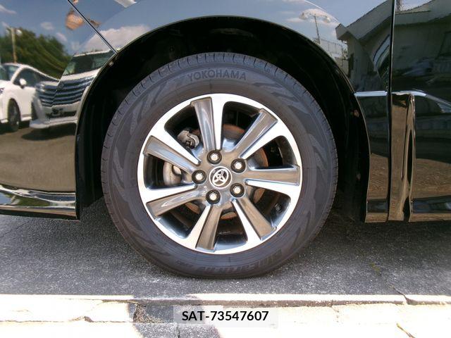 Toyota VOXY 2020-06 8039074-15
