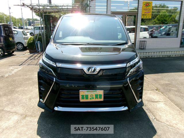 Toyota VOXY 2020-06 8039074-1