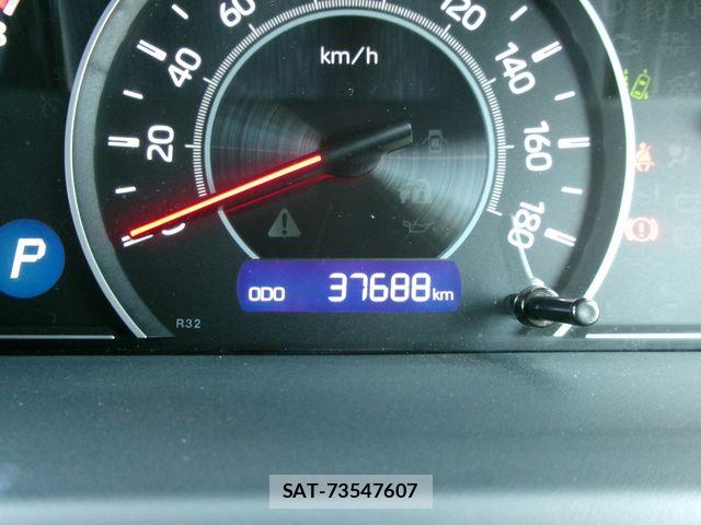 Toyota VOXY 2020-06 8039074-29
